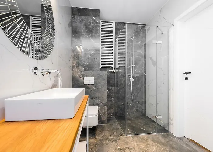 דירה Modrzewiowa 12 *