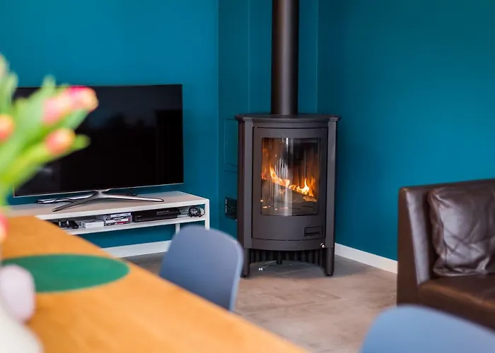 Modrzewiowa 12 דירה