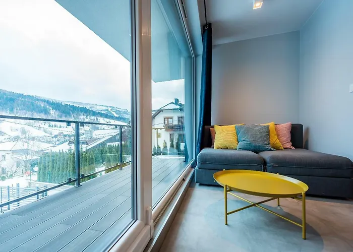 Modrzewiowa 12 דירה *